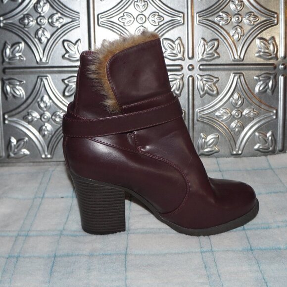 Charlotte Russe Size 7 Burgundy Faux-Fur Heeled Boots - Picture 4 of 8